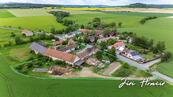Prodej statku se stavebními pozemky Málkovice u Pernarce, celková plocha pozemku 6511 m2., cena 6200000 CZK / objekt, nabízí 