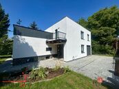 Pronájem rodinného domu 160 m2, pozemek 800 m2, Zadní cesta, Plzeň- Černice, cena 40000 CZK / objekt / měsíc, nabízí Realityspolu