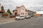 Prodej řadového rodinného domu 4+1 se zahradou - Tachov, cena 6700000 CZK / objekt, nabízí 