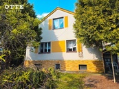 Rodinný dům 5+1 s velkou zahradou a výhledem do krajiny ve vyhledávané lokalitě v Plzni na Bručné, cena 22000 CZK / objekt / měsíc, nabízí 